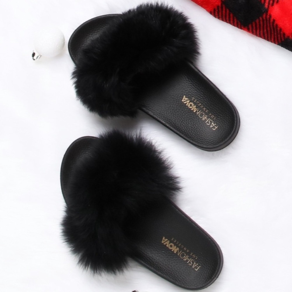 NIB Fashion Nova Fur Slides